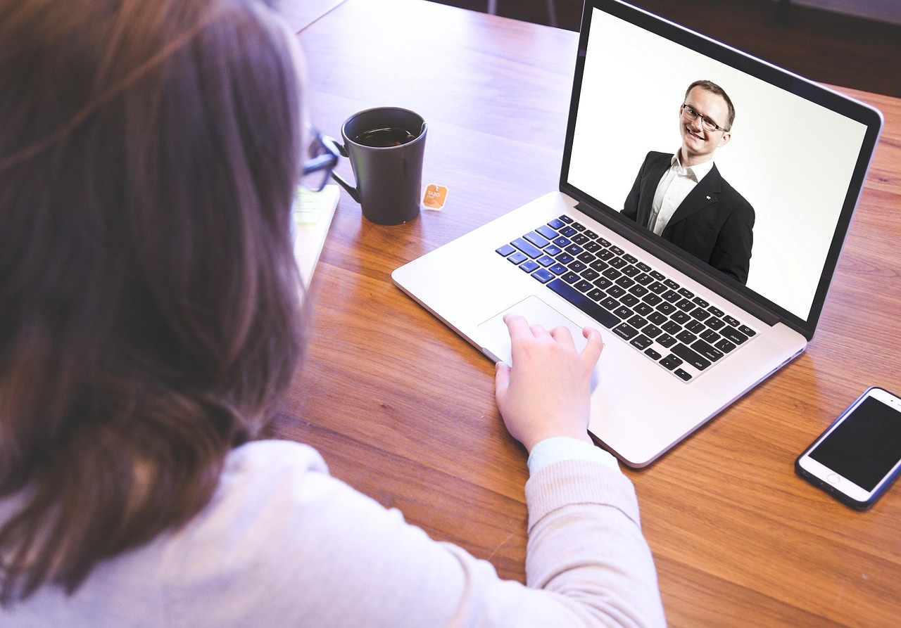 How to Prepare for a Virtual Interview: Essential Tips for Success